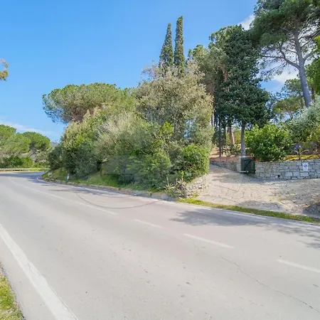 Il Cappero View & - Goelba Διαμέρισμα *