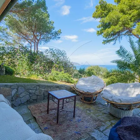 Il Cappero View & - Goelba *