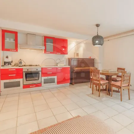 Il Cappero View & - Goelba Apartmán *